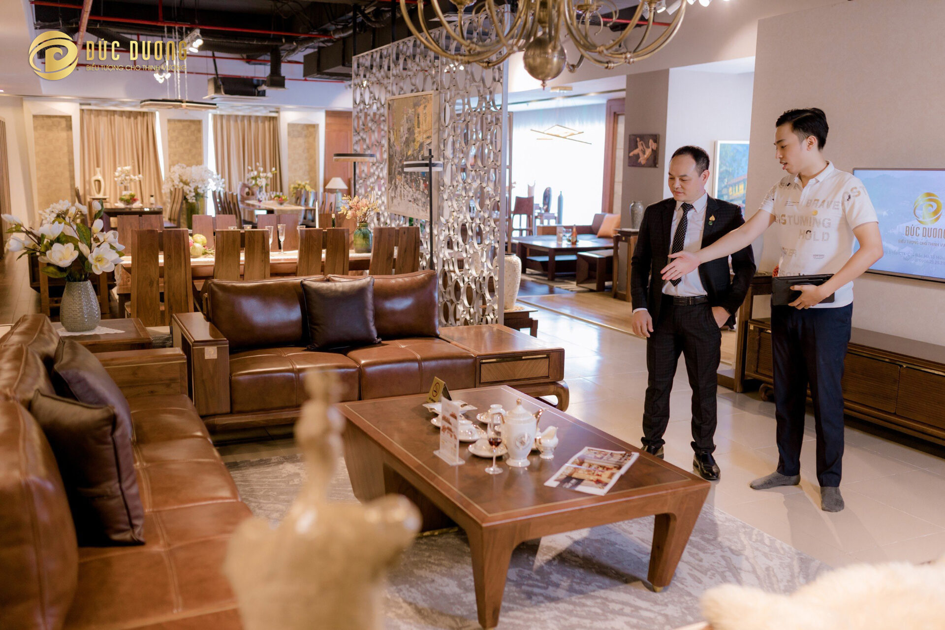 Chú ý cách bài trí không gian showroom